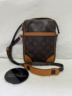 Shop Louis Vuitton MONOGRAM 2023 SS LOUIS VUITTON Duo Sling Bag by Bellaris