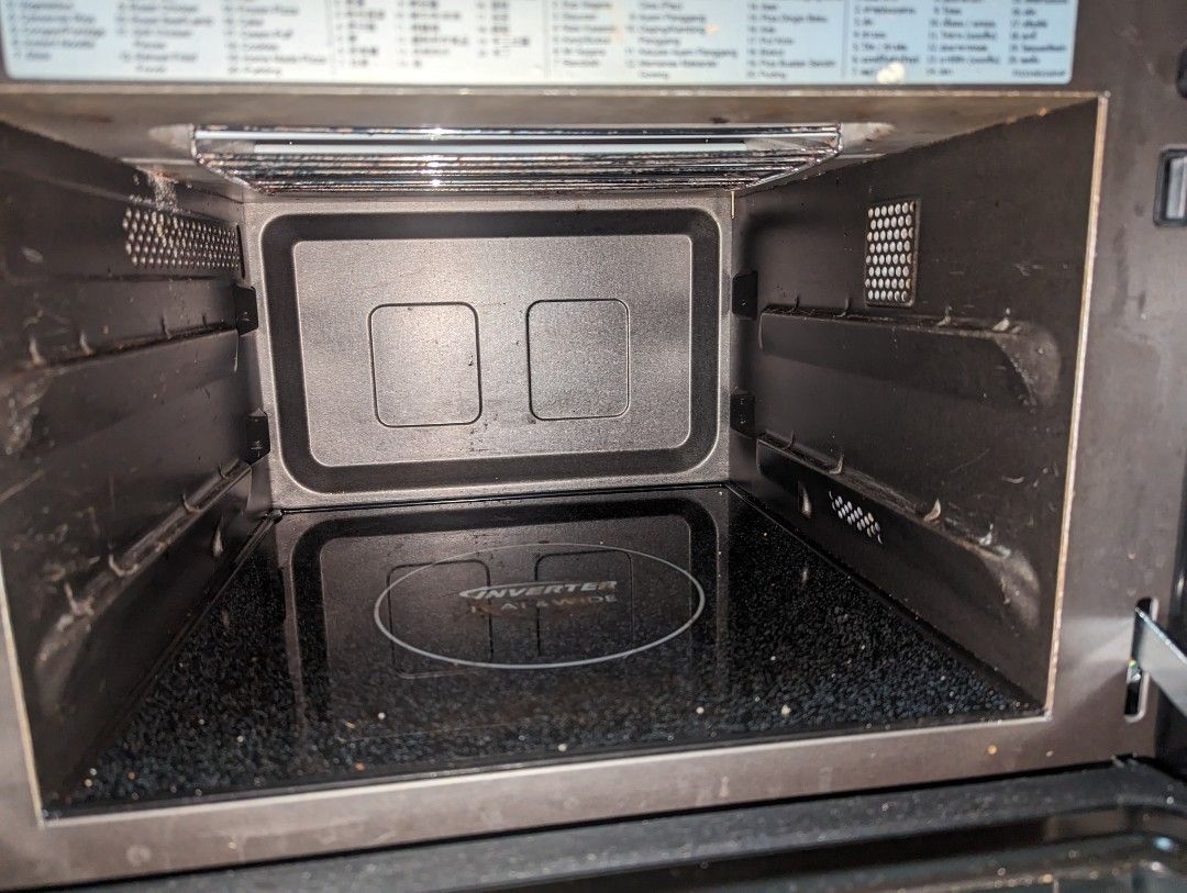 Panasonic DF383 23L convection oven, TV & Home Appliances, Kitchen