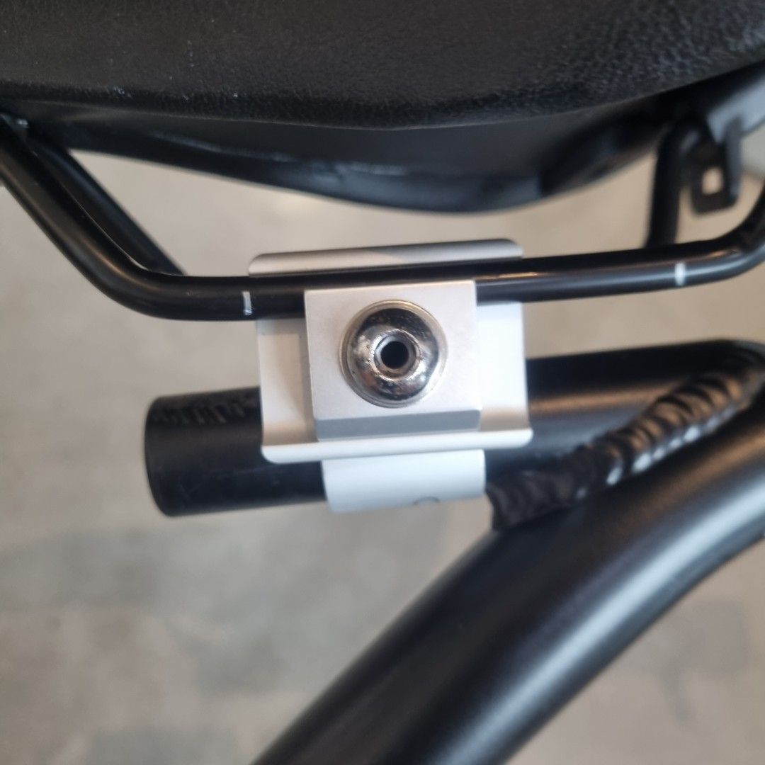 Pere Milian child seat, Sports Equipment, Bicycles & Parts, Parts