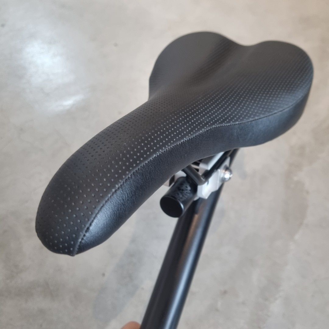 Pere Milian child seat, Sports Equipment, Bicycles & Parts, Parts