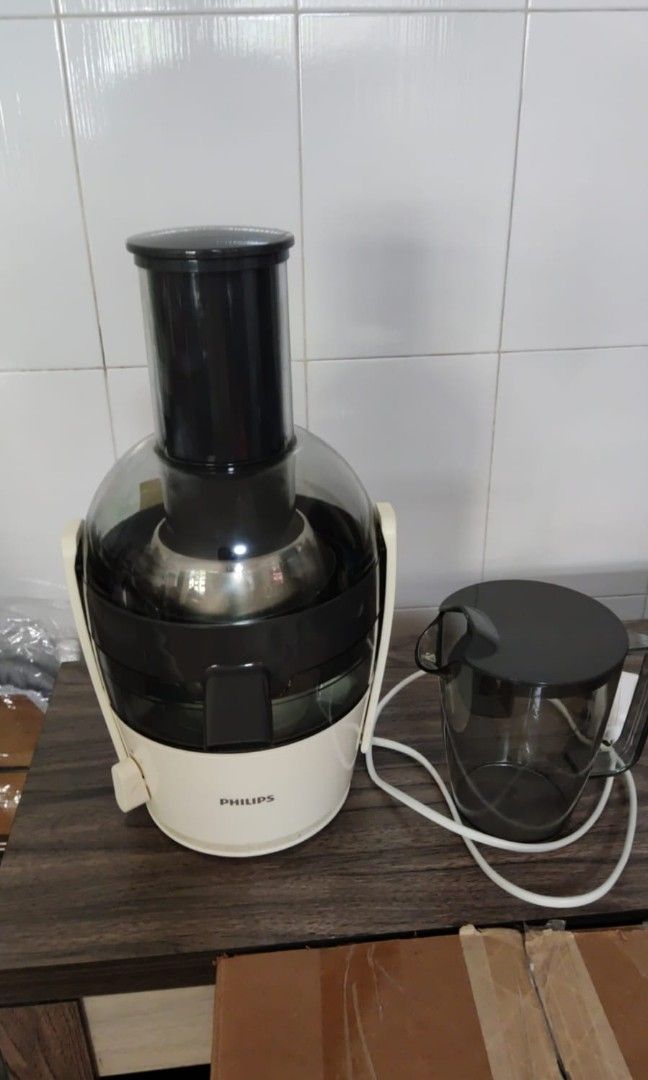 Philips Juicer "Must collect by 15Nov", TV & Home Appliances, Kitchen