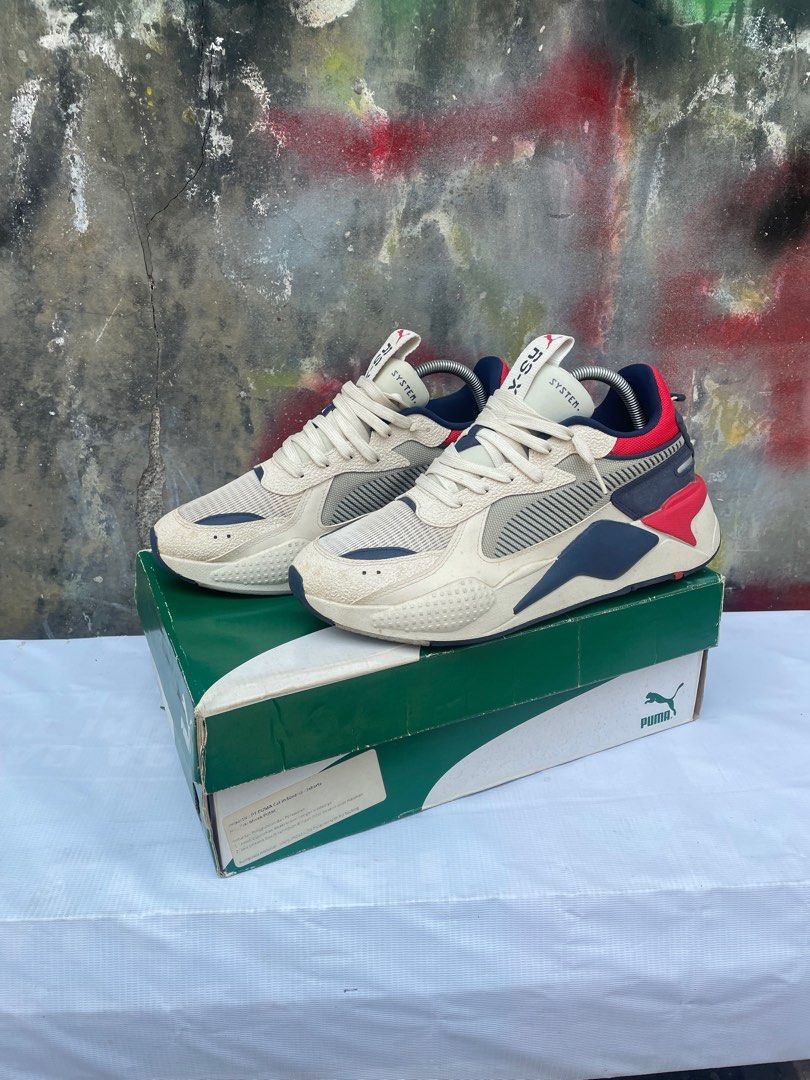 369818_03 sales
