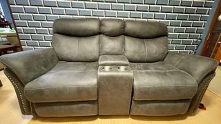 Recliner Chairs with Two Cupholders