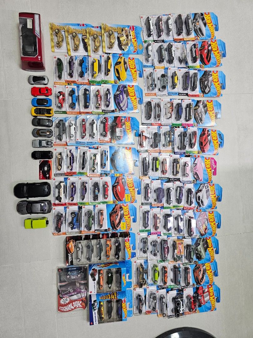 Selling hot wheels in bulk store