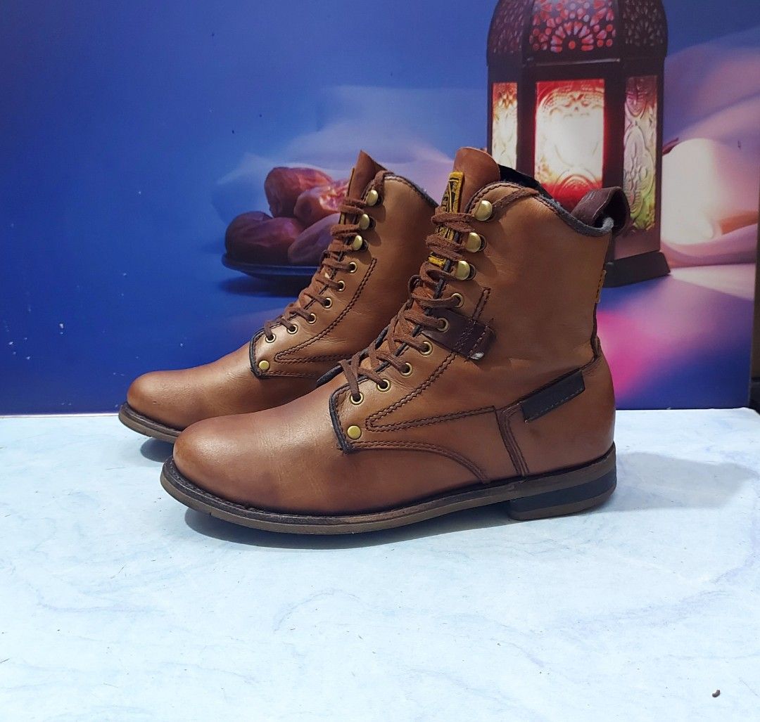 Caterpillar High Boots P715254 Orson Brown Leather Size 40 Fesyen Pria Sepatu Sepatu Boot di Carousell