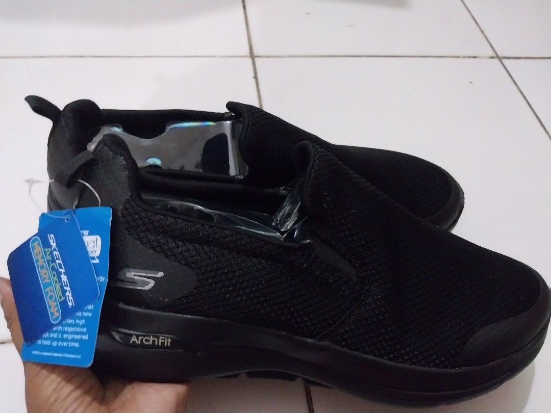 Sepatu go walk sale