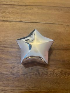 （分類：）位於 。 由 Porkorosso 提交（商品編號 1265261397，圖片 1）。簡介： 。