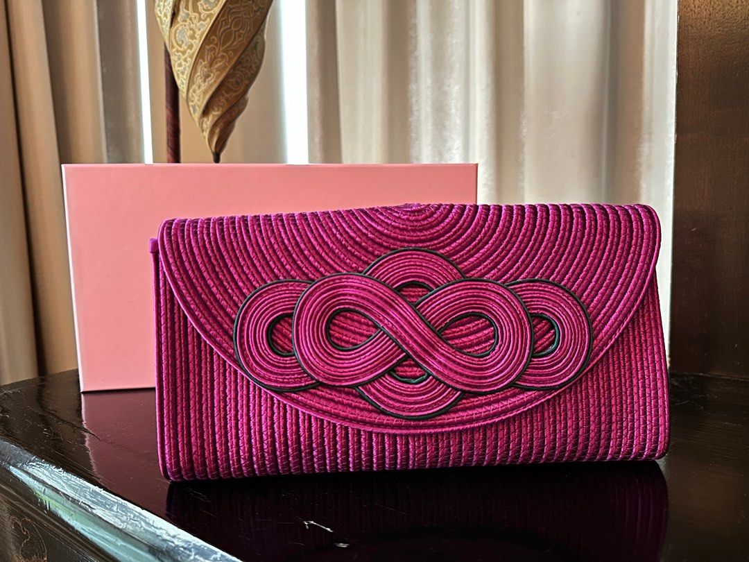 Shanghai tang clutch outlet