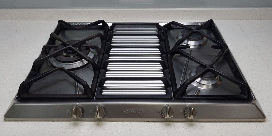 Smeg Gas Hob SRV573XG, TV & Home Appliances, Kitchen Appliances, Hobs