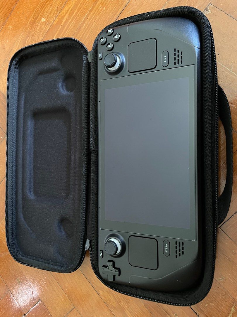 Steam Deck 1TB, Video Gaming, Video Game Consoles, Others on Carousell
