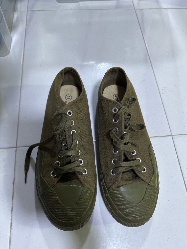 Superga military green top