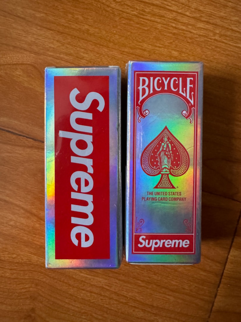 Supreme x Bicycle Holographic Slice Cards, 興趣及遊戲, 玩具& 遊戲