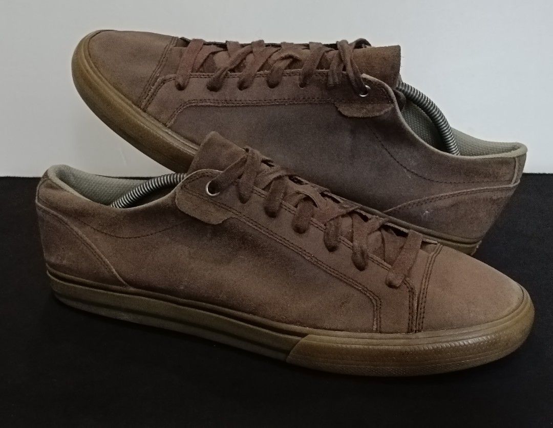 Teva roller suede hot sale