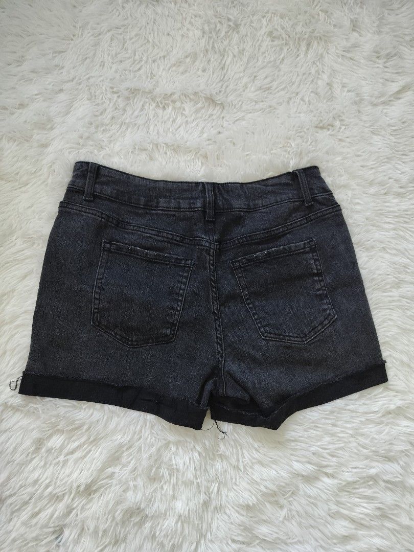 Time and tru sale mid rise shorts
