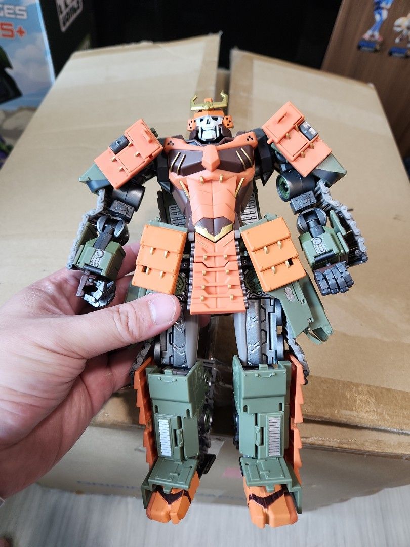 Transformers (Category: Toy Figures) located in Singapore. Submitted by mervinzeng (Listing ID 1264315482, Image 7). Description: my loss your gaikn. priced to clear.