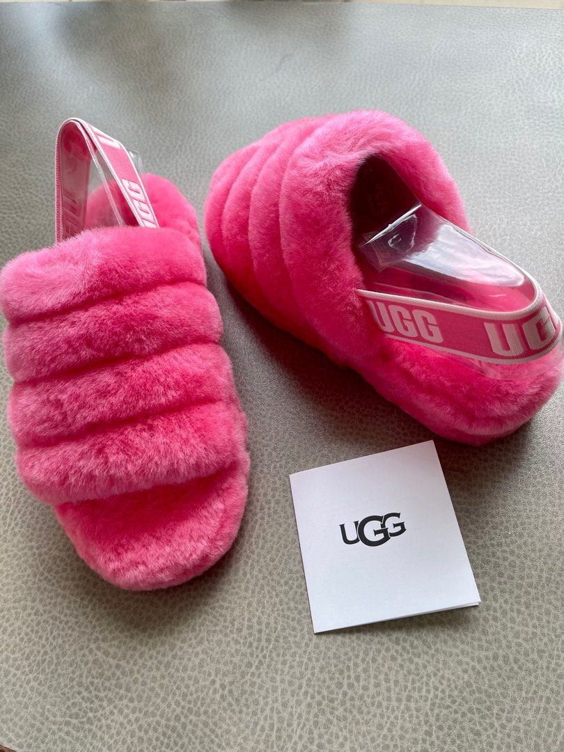 UGG ローザフラッフヒール ブァーサンダル 新品未使用-