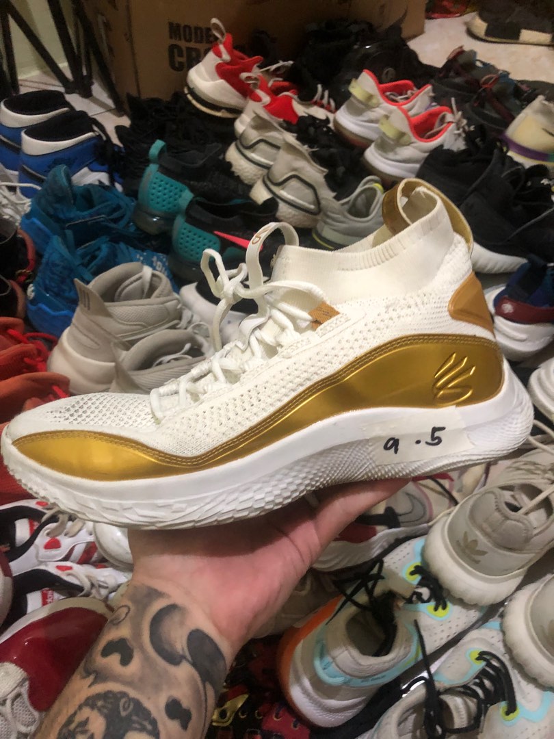 Under armour Curry Flow 8 White/Gold, Men's Fashion, Footwear, Sneakers ...