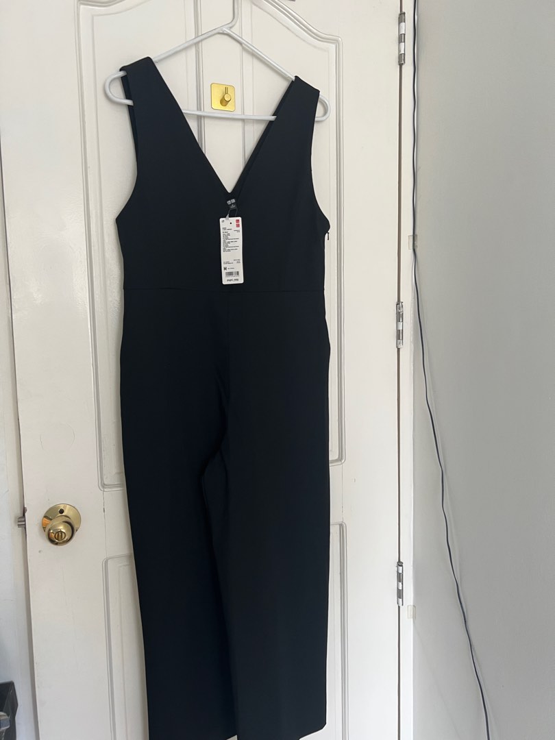 Uniqlo Black Jumpsuit, Women's Fashion, Dresses & Sets, Jumpsuits on