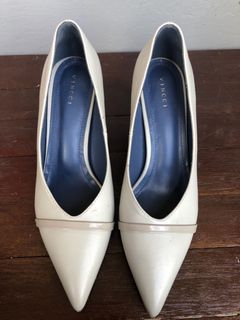 (Category: ) located in . Submitted by fevercloset (Listing ID 1265143512, Image 1). Description: .