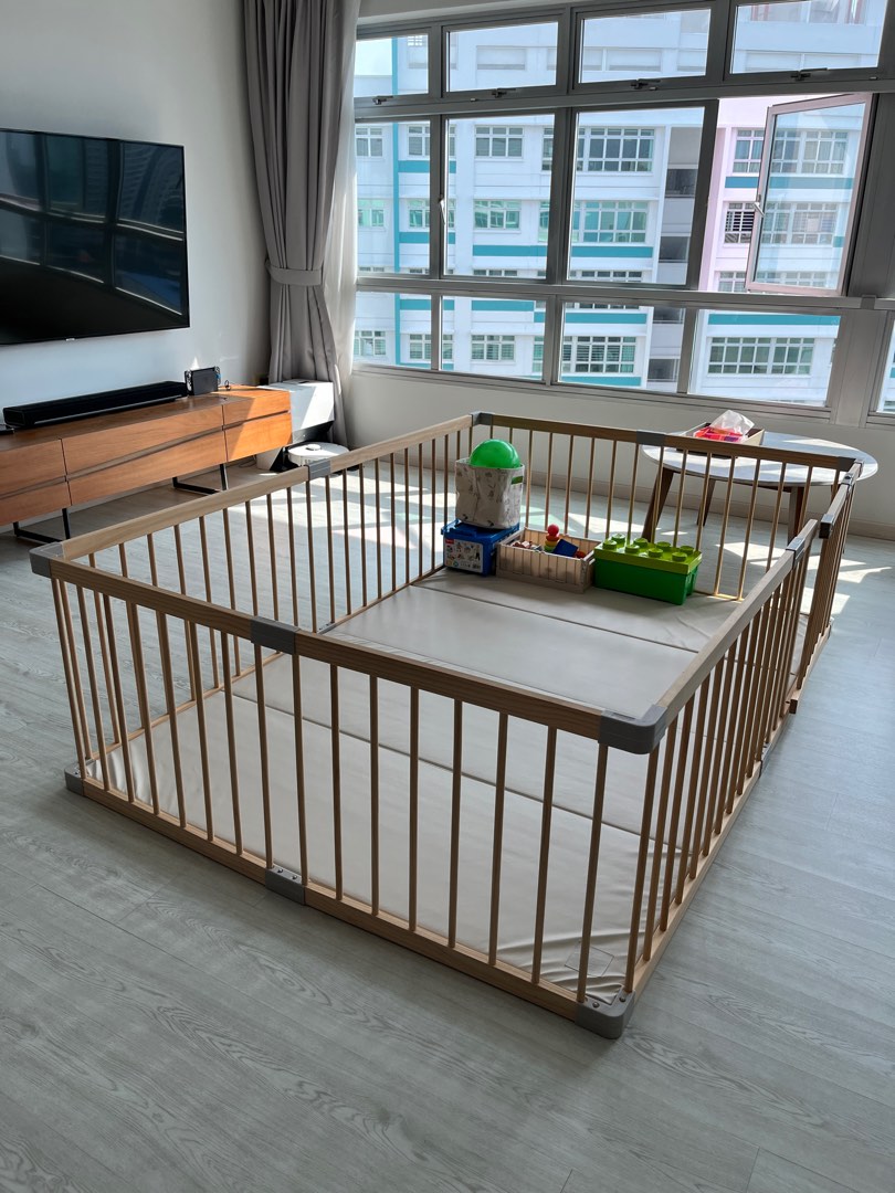 Wander mats playpen, Babies & Kids, Baby Nursery & Kids Furniture