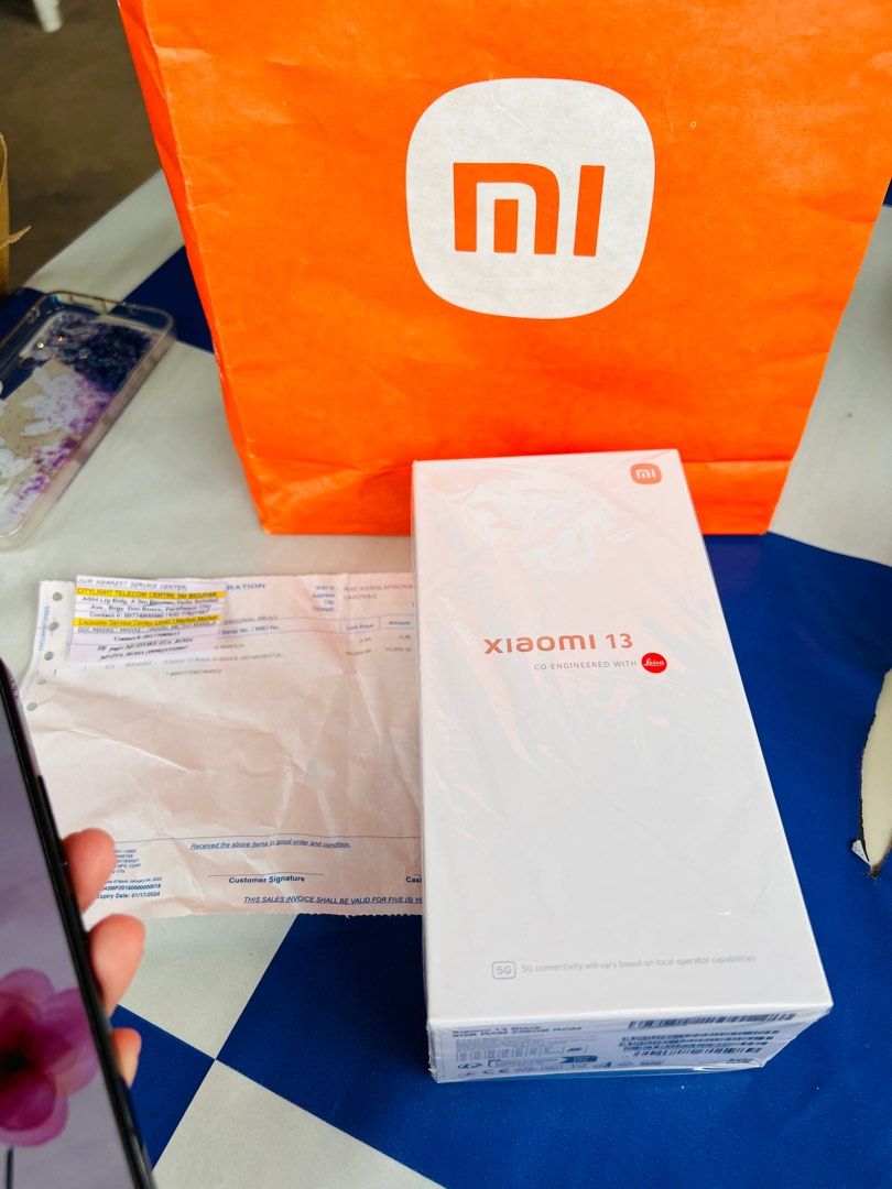 Xiaomi 13 (Category: Xiaomi) located in Cavite. Submitted by elleeedc (Listing ID 1265308309, Image 2). Description: For sale!! Xiaomi 13 256GB 6 months used Lady owned No issue Rfs : Upgrade .
