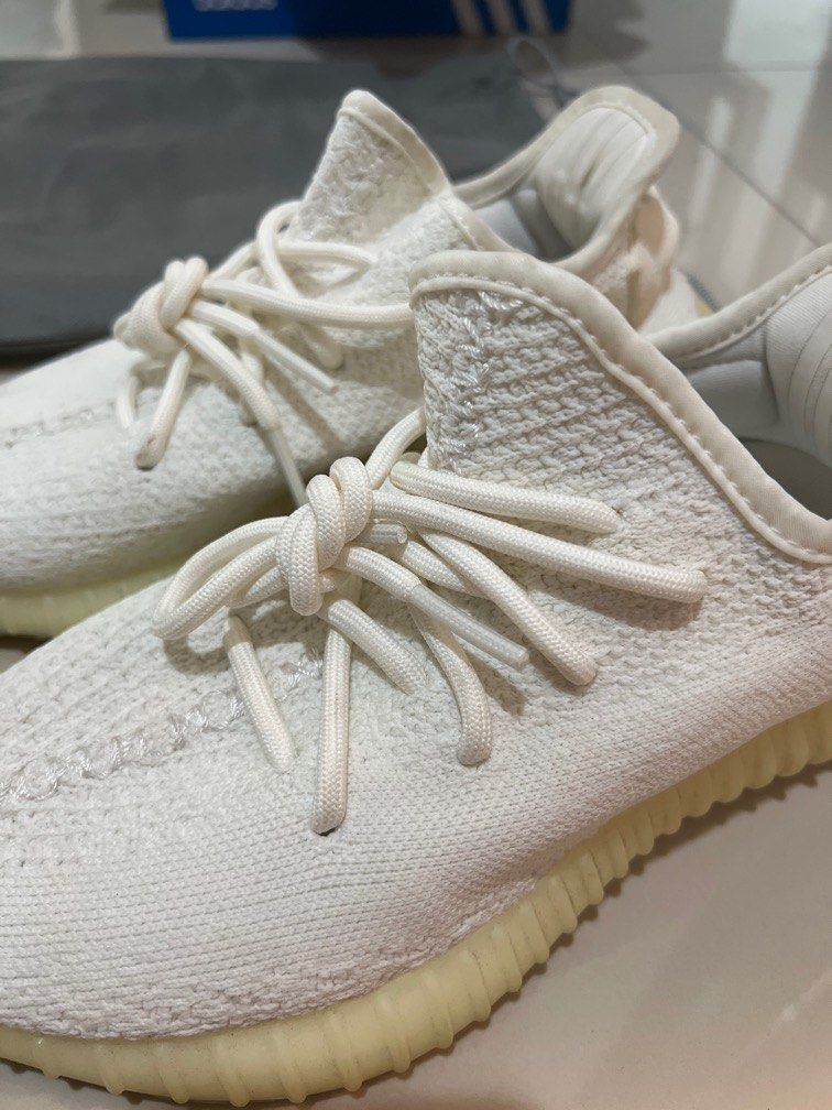 YEEZY WOMEN 100 AUTHENTIC