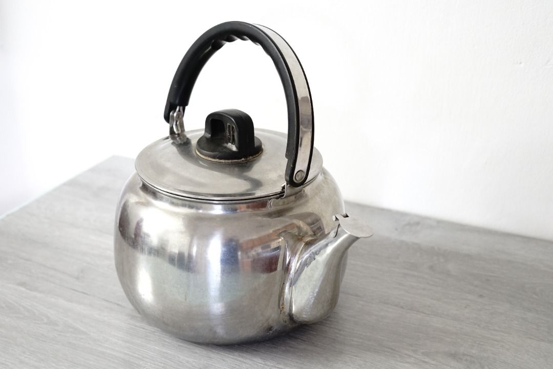 Vintage Tea Pot: Farberware 7020 Hot Water Kettle Stainless 