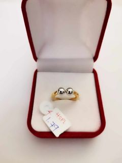 (Category: ) located in . Submitted by yourfashionthrifter (Listing ID 1265390592, Image 1). Description: .