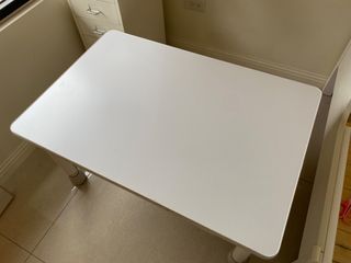 成長桌