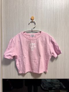 粉紅色短版緊身上衣  韓國製