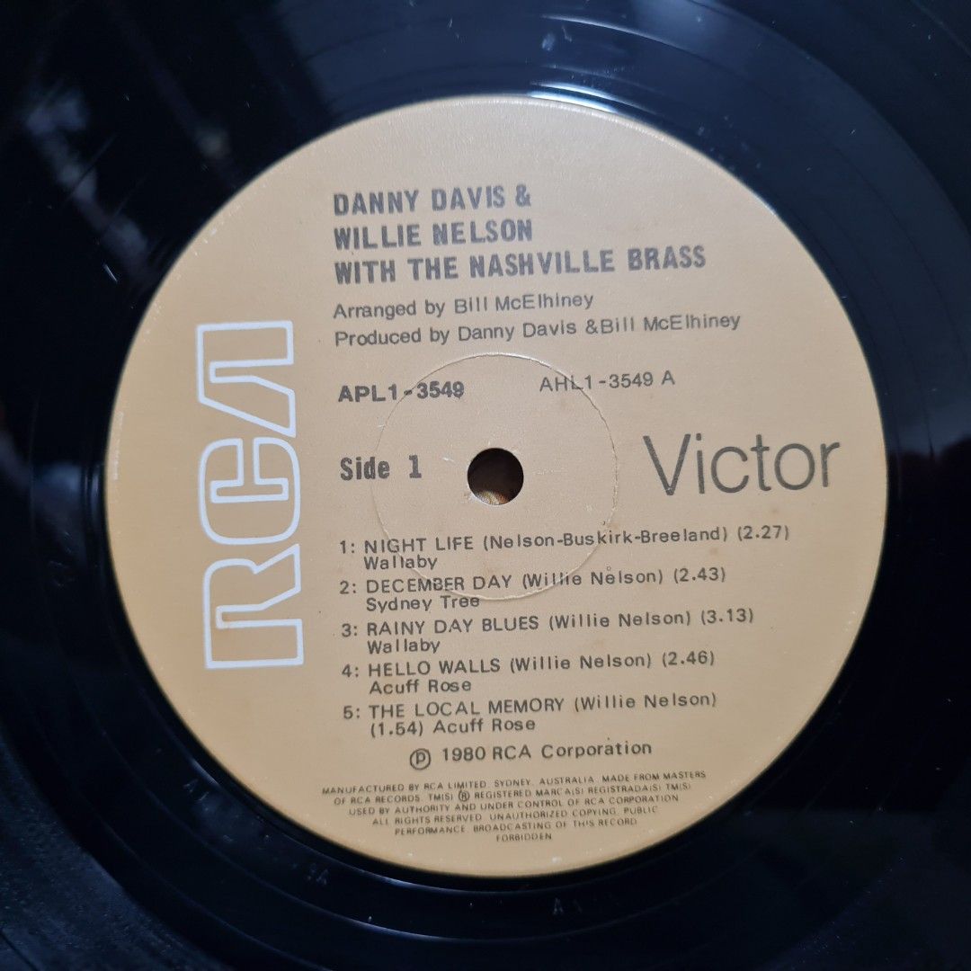 Danny Davis Willie Nelson Nashville Brass LP VG+ Plays Well 1980