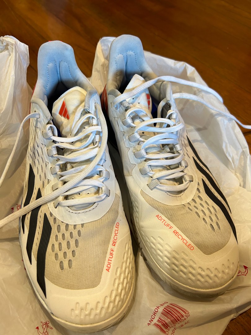 Adidas adizero cybersonic US 11 Sports Equipment Sports