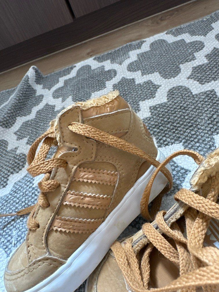 Infant adidas deals high tops