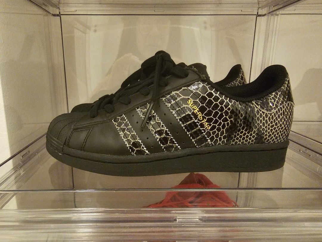 Snakeskin superstars top