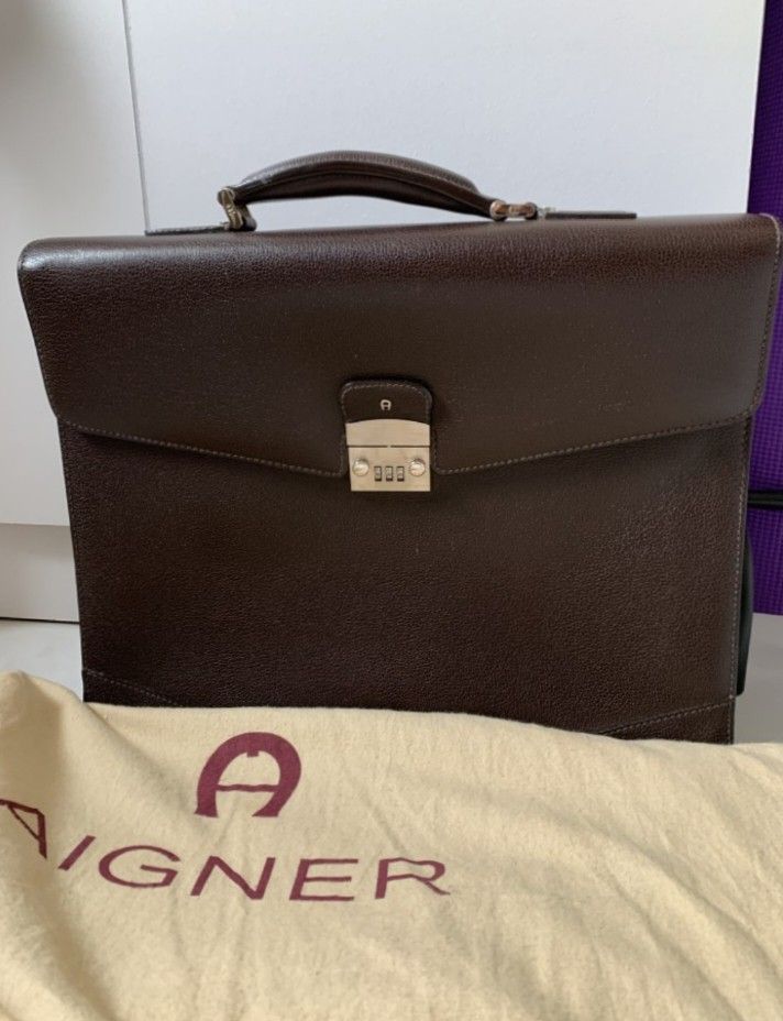 Aigner Briefcase Leather, Fesyen Pria, Tas & Dompet , Tas Kantor di