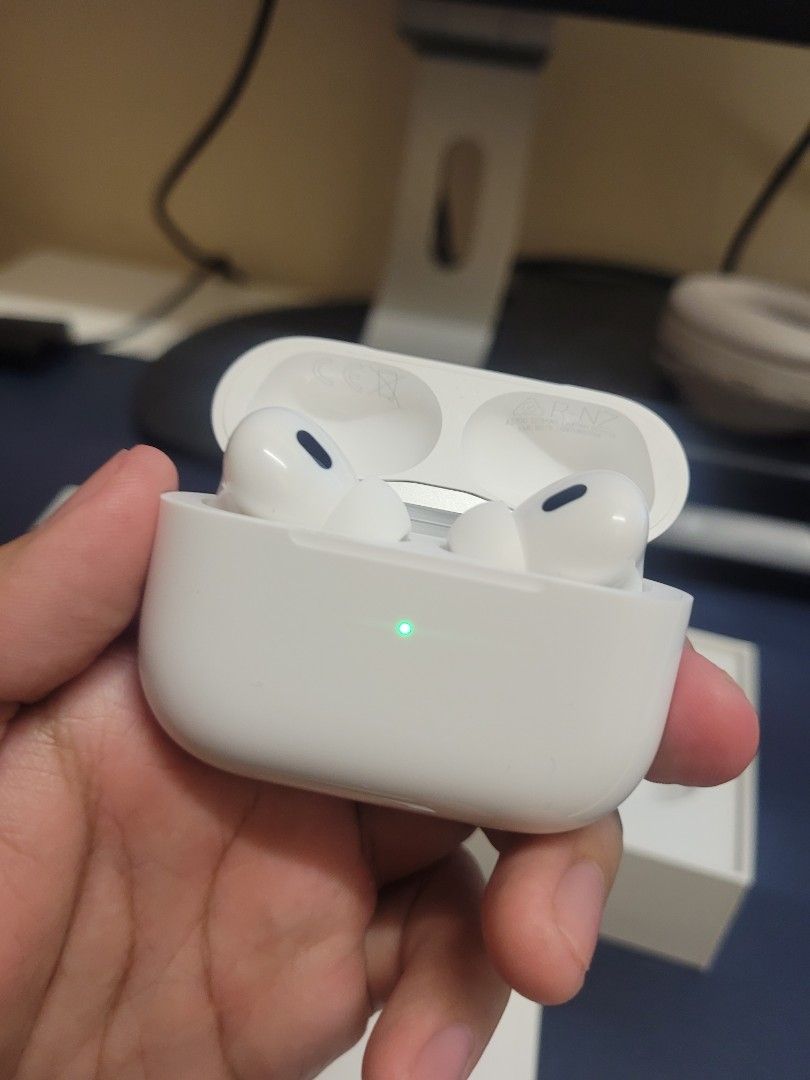 Second hand airpods gen 2 online