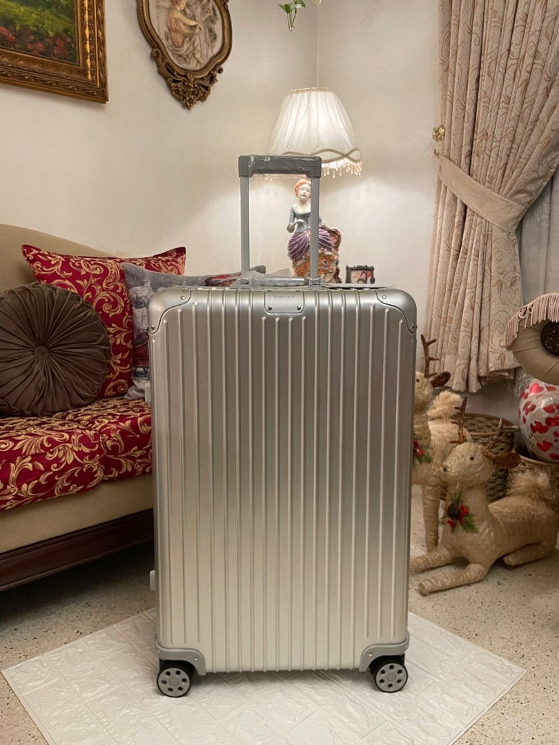 Aluminum Suitcase Check in Large size Luggage, Hobbies & Toys, Travel