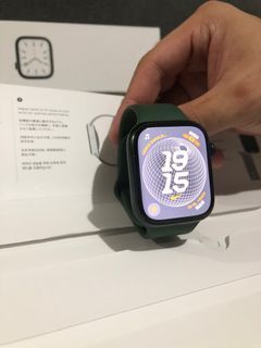 Apple Watch Series 7 - 42mm, 32GB - Excellent Condition
