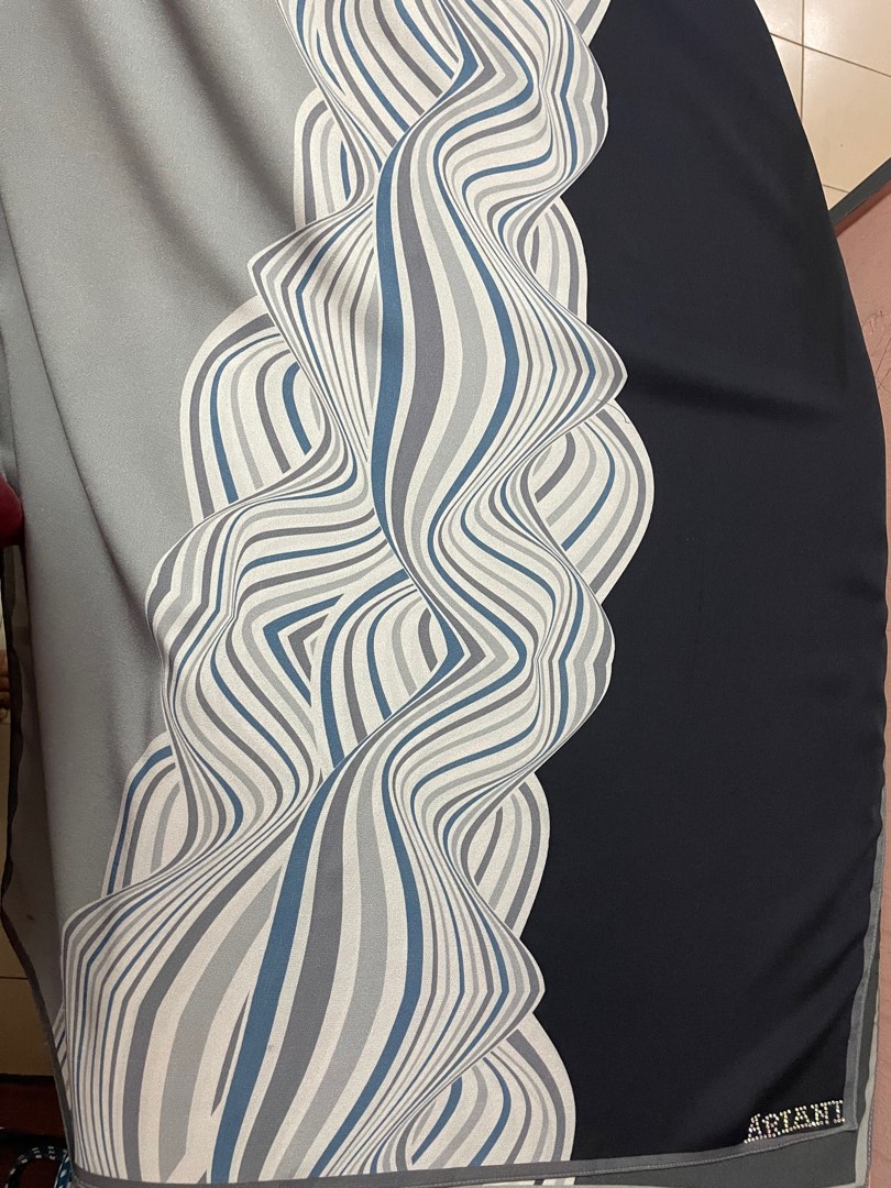 ariani satin shawl