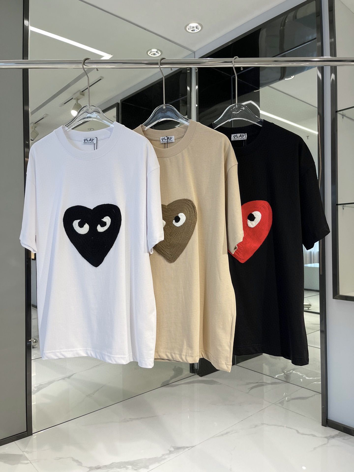 Authentic Cdg Play Kawakubo Rei Three dimensional Big Heart T shirt
