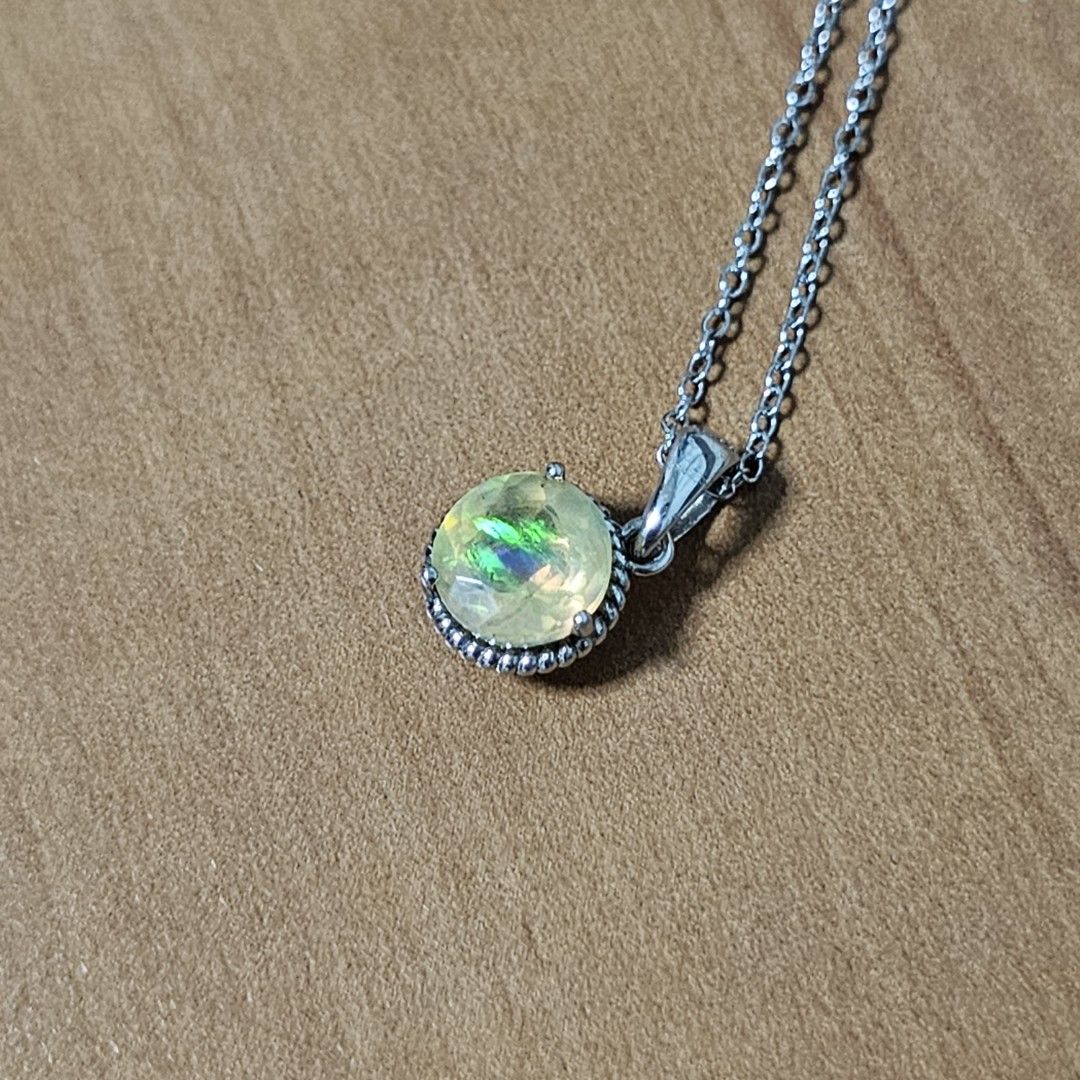 Blue nile opal pendant 2025