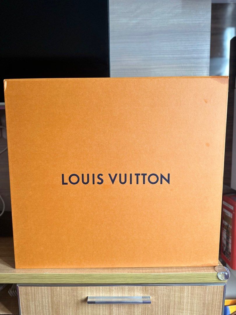 Louis vuitton neverfull box size deals
