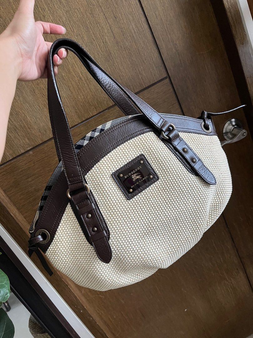 Burberry christmas sale hotsell