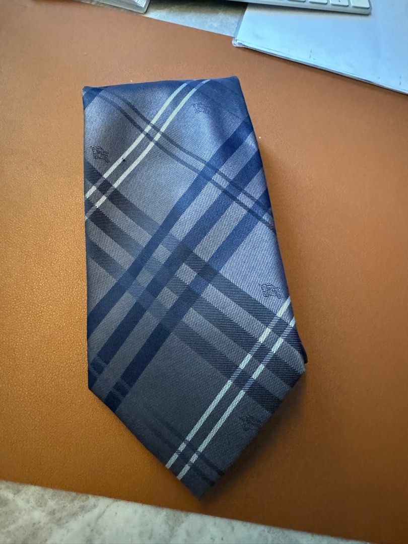 Burberry tie silver online