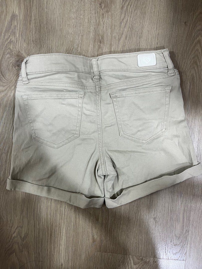 Celebrity pink girls shorts 2025