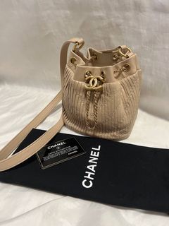 Chanel 2021 Lambskin Quilted Pearl Mini About Pearls Drawstring Bag White