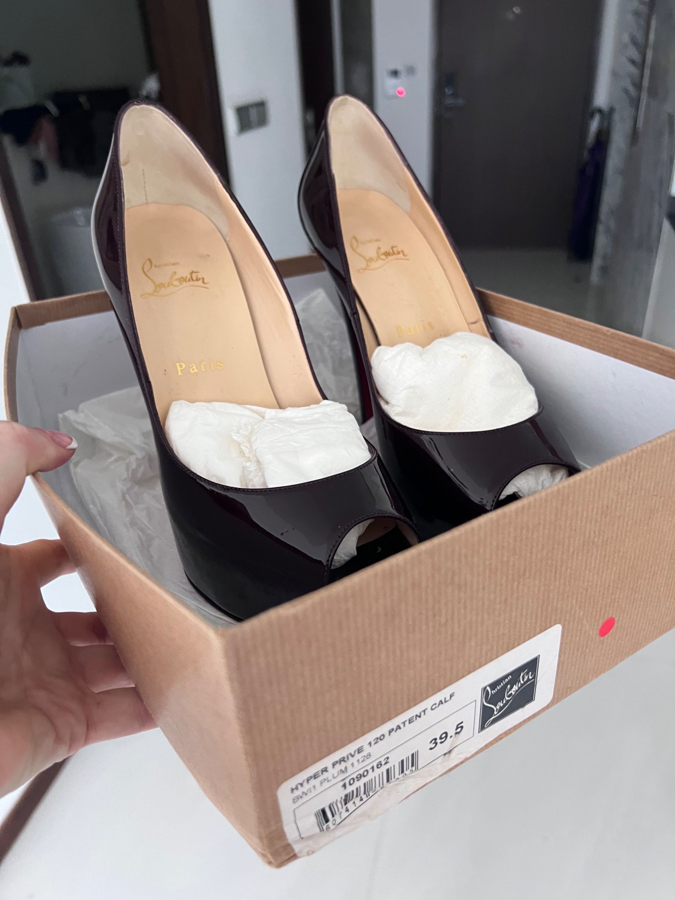 Christian louboutin hyper new arrivals prive