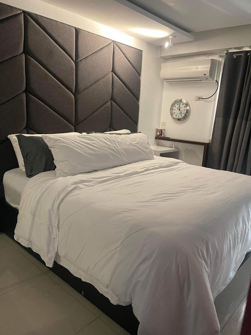 CONDO UNIT FOR SALE MAGNOLIA PLACE TANDANG SORA, Property, For Sale