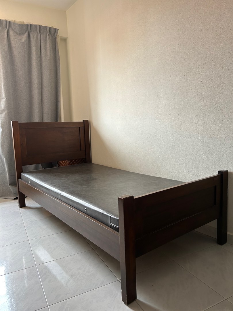 Crate and Barrel bed frame, Furniture & Home Living, Furniture, Bed