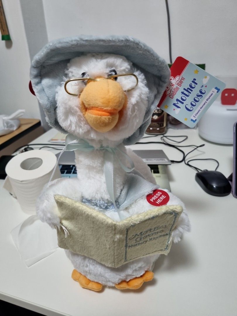 Cuddle barn clearance stuffed animals